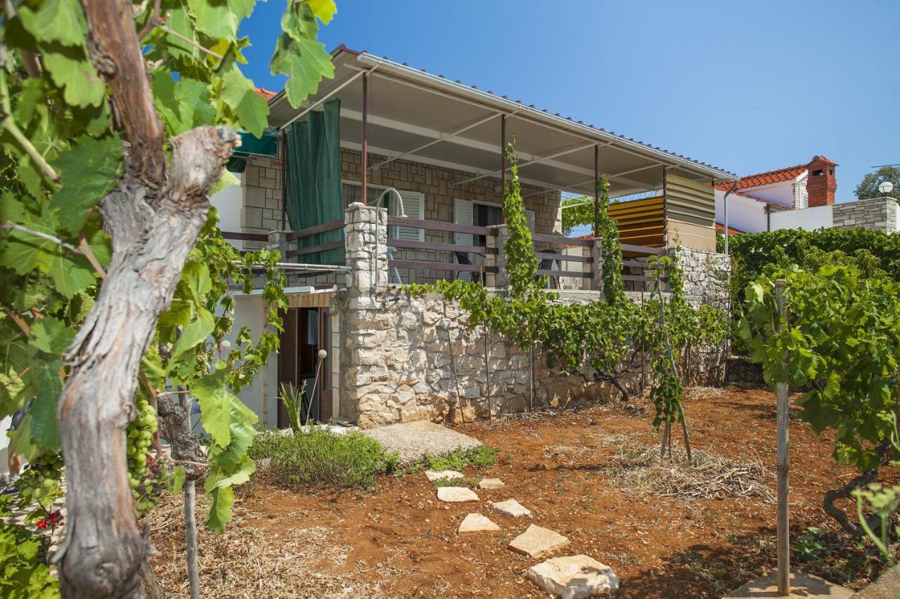 Holiday Home Neda Vela Luka Esterno foto